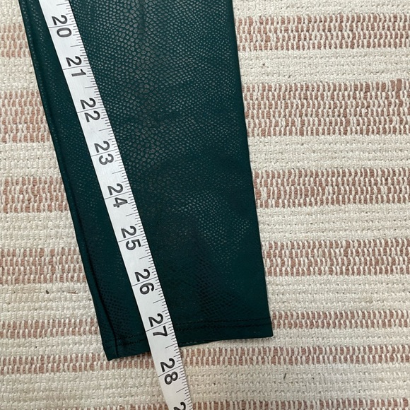 | ONZIE | leggings. Size S/M. - Picture 7 of 8